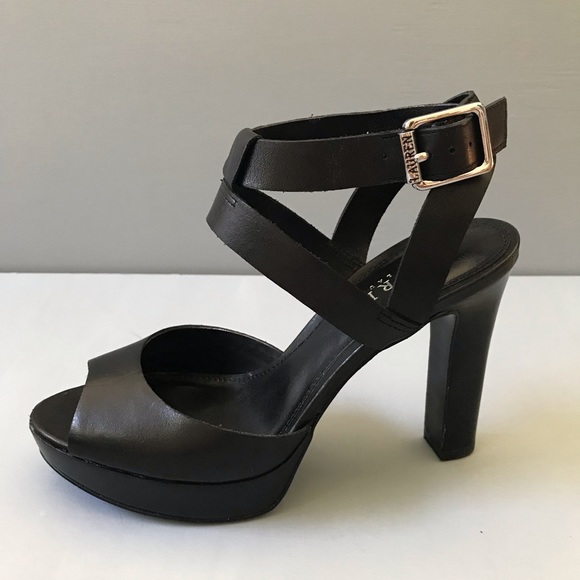 Ralph Lauren Black Leather Heels - Picture 4 of 6